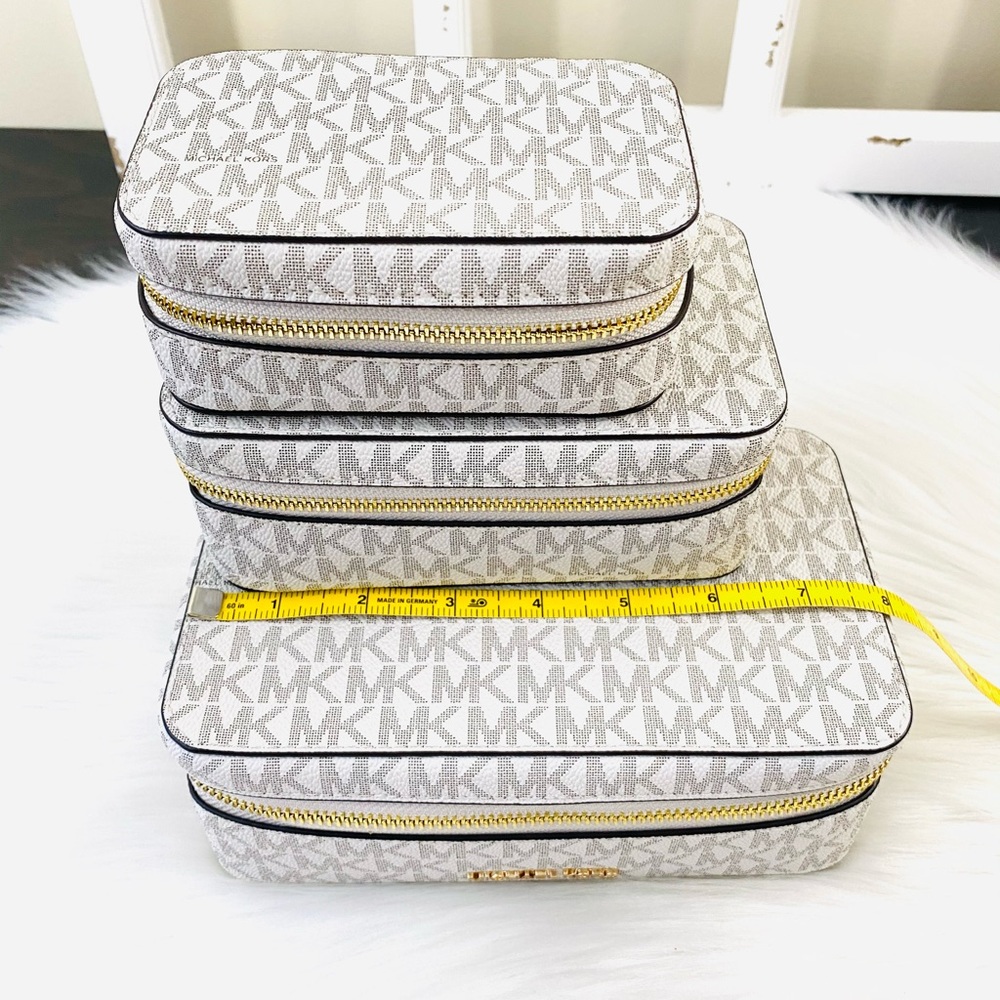 Michael Kors Travel Cubes & Jewelry Case Set - Picture 9 of 15